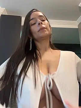 Mau_White webcam
