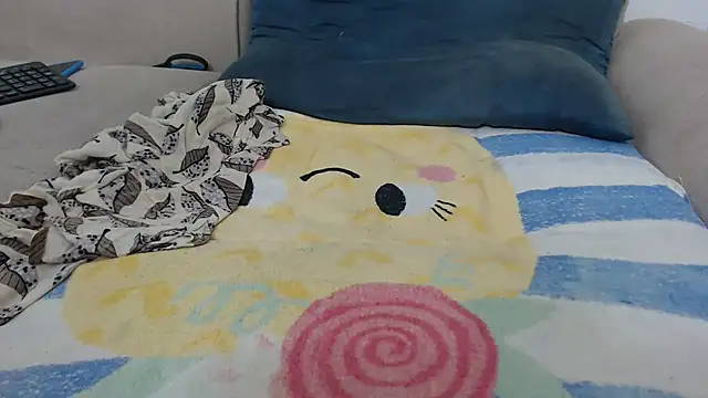 Florah23 webcam