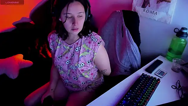 bonnie_moon_ webcam
