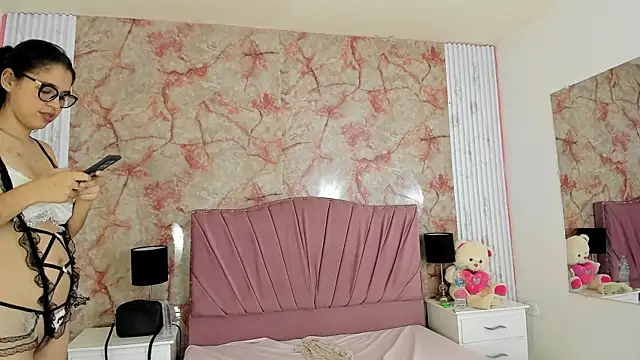 cherry_bom_as - Cherry_bom_as's free webcam - UK Sex Cams