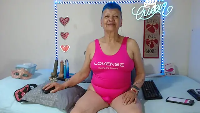 loquitaqueen011 webcam