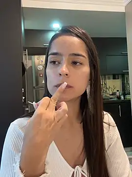 Mau_White live sex cam