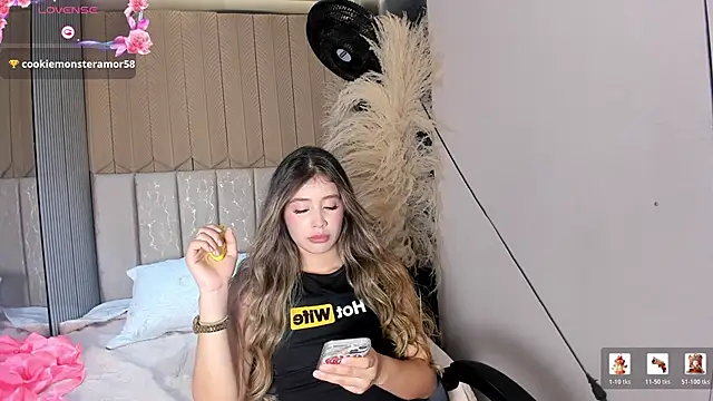 EmilyJohnsoon webcam