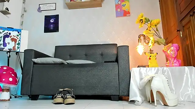 Alaia_Love77 webcam