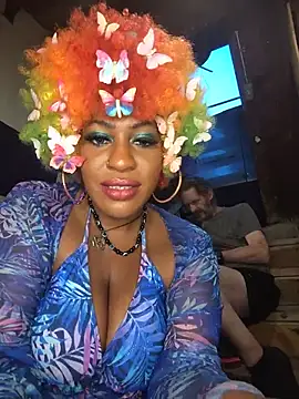 AmazonianMistress webcam