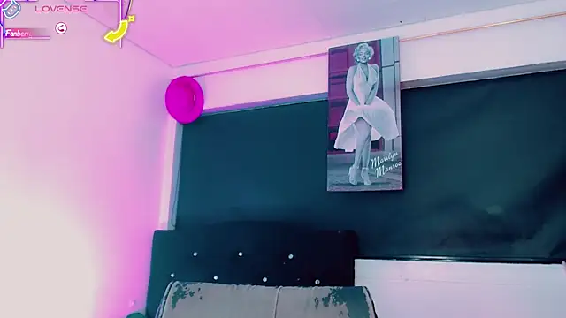 Kendall_hornyy webcam