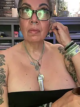 dieseldame1313 webcam