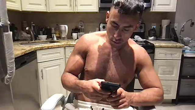 BigGuyMuscle webcam