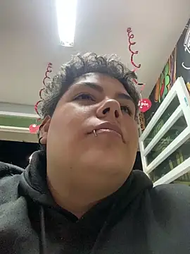 Hailey_Curvy webcam