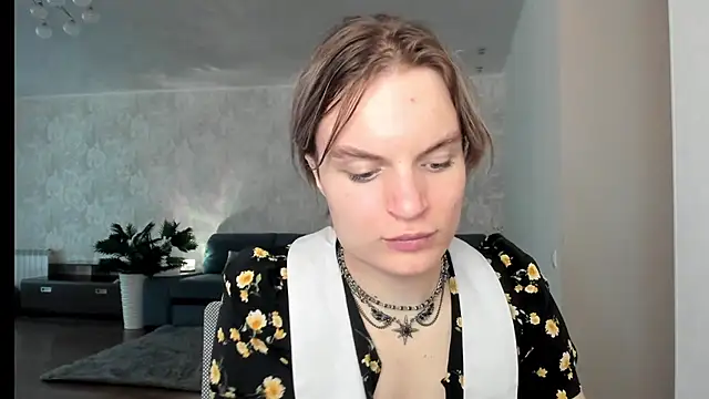 milliKira006 webcam