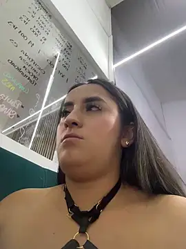 Antonella_Julieta webcam