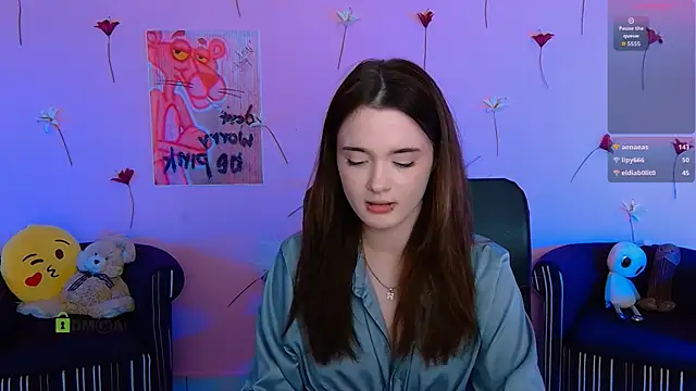 liana_kisses webcam