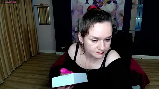 AriaGray webcam
