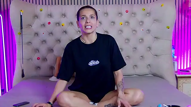PlayfulShow webcam