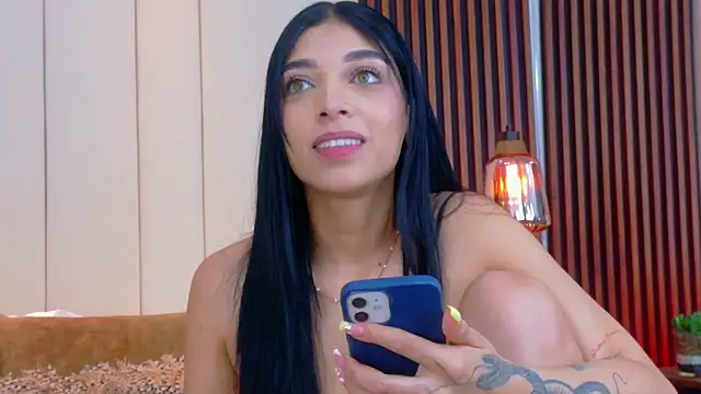 AshleyBaker1 webcam