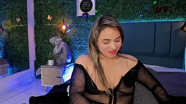 Kiaraa88 webcam