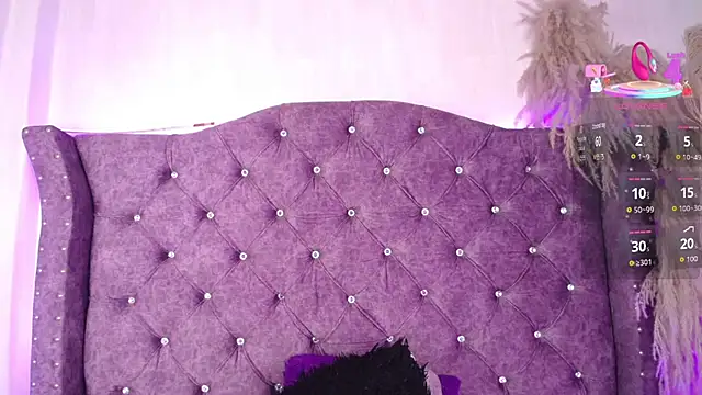 Violet_Collins1 webcam