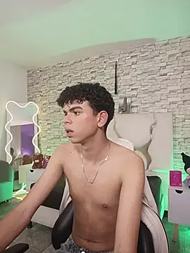 keahi_tay webcam