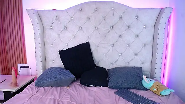 Elizabeth_Evans1 webcam