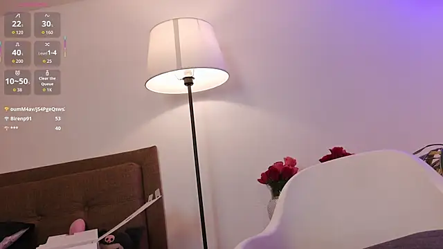 LylaPeachh_ webcam