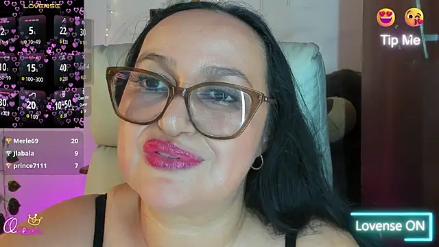 Gia_Nahomi webcam