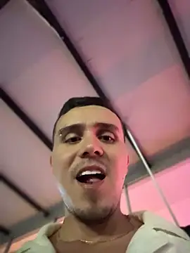 adam-rivera webcam