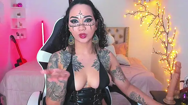 LenaStylesOA webcam