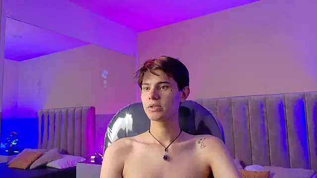 Derek_Sinn webcam