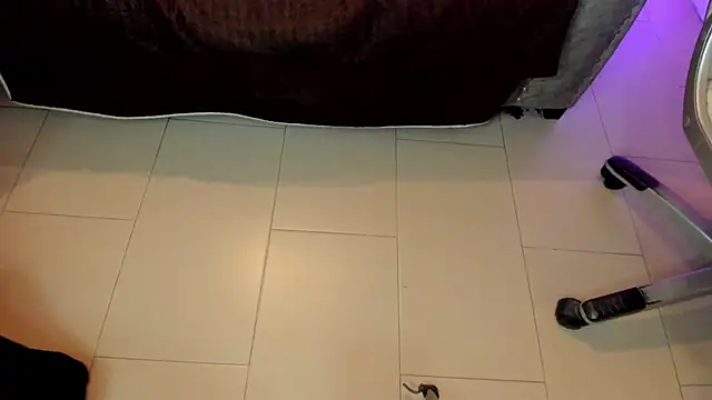 Saraa_Lee856 webcam