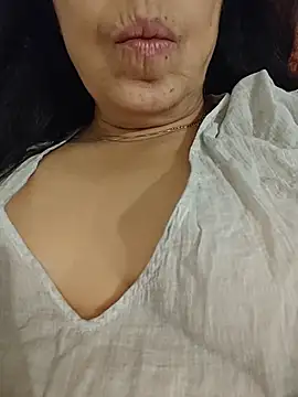 NakedMILFx webcam