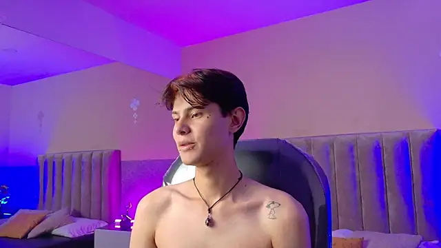 Derek_Sinn webcam
