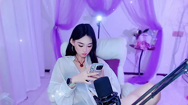 Tili_Lucky webcam