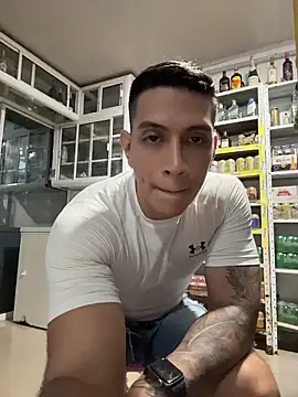 OliverWest04 webcam