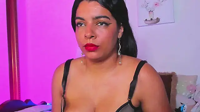 arianna_moore - Arianna_Moore's free webcam - UK Sex Cams