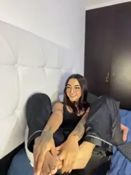 emily_rousess - Emily_Rousess's free webcam - UK Sex Cams