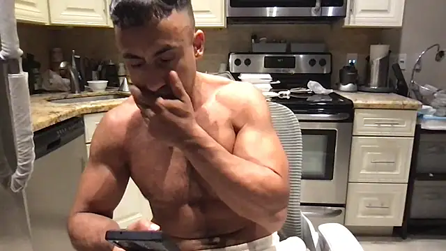 BigGuyMuscle webcam