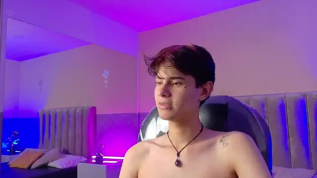 Derek_Sinn webcam