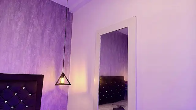 curly_babe webcam