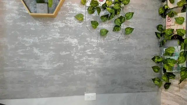 Mhelanny2 webcam