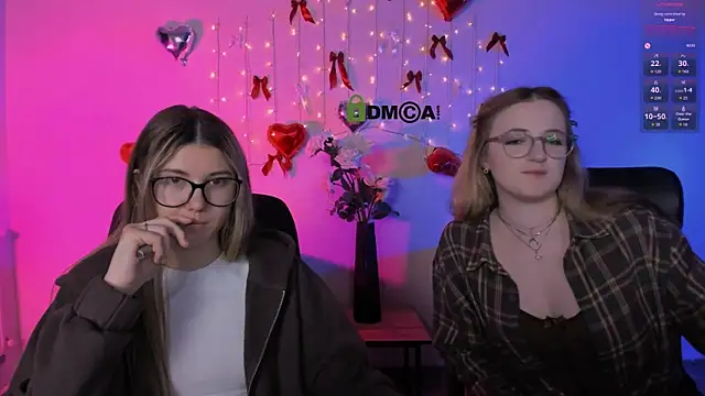 luna_berryy webcam