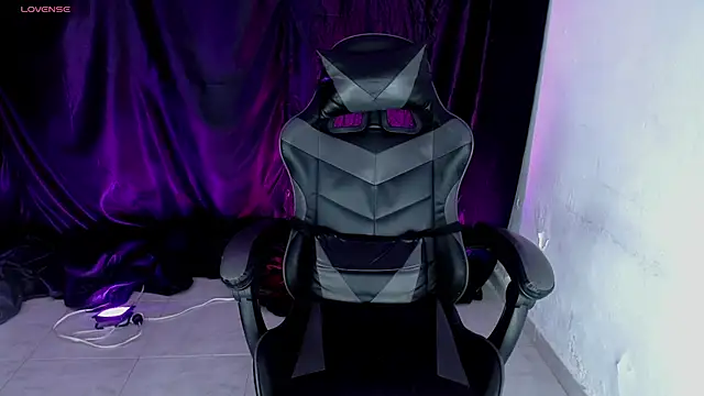 hades_derox_ webcam