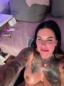 InKed-Kathy webcam