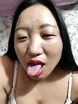 zhen-zo - Zhen-zo's free webcam - UK Sex Cams