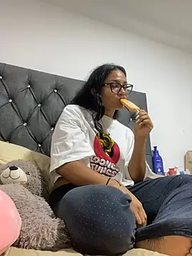 Riana_Kean webcam