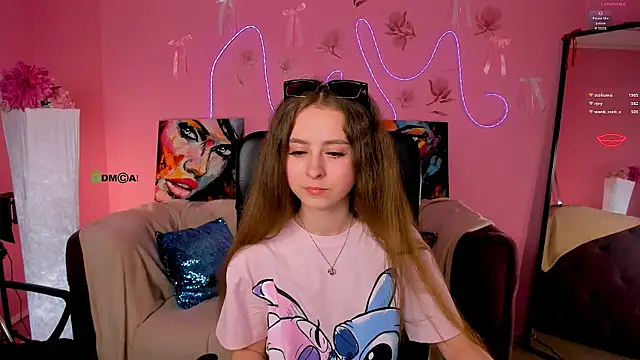 rebecca_smile webcam