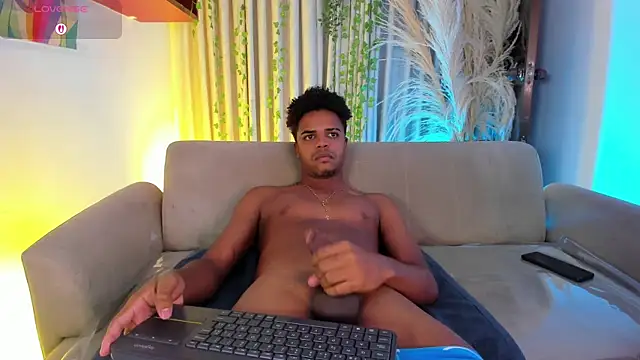 TaylorClay_ webcam