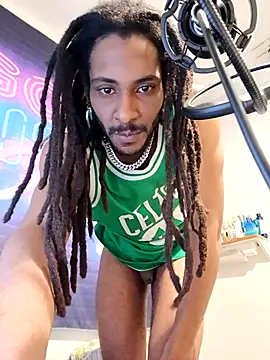 Mikaaa97 webcam