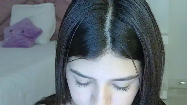 eva_sin18 live sex cam