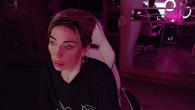 AnnieGOld_ webcam