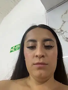 Antonella_Julieta webcam